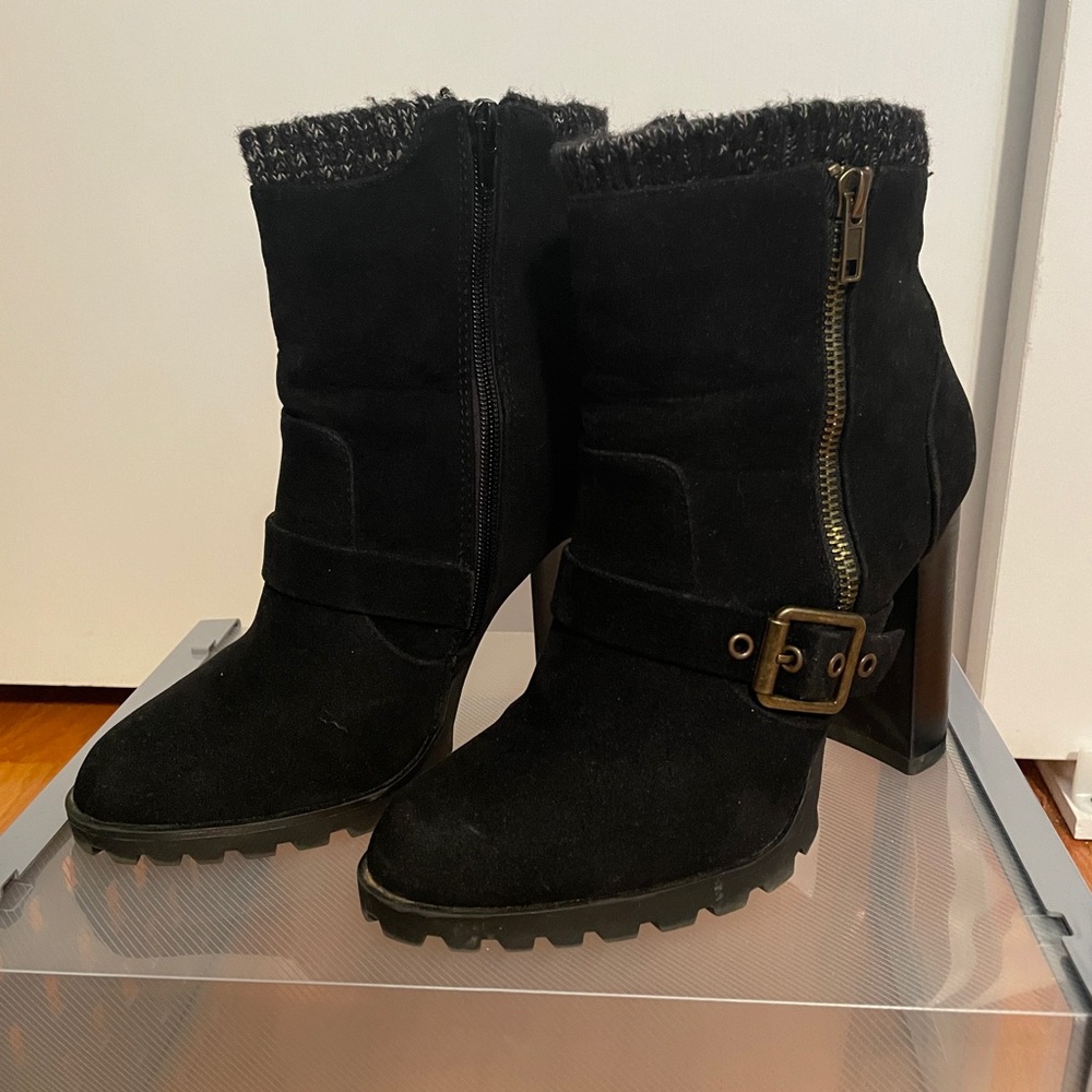 Shoe Dazzle Side Zip Booties